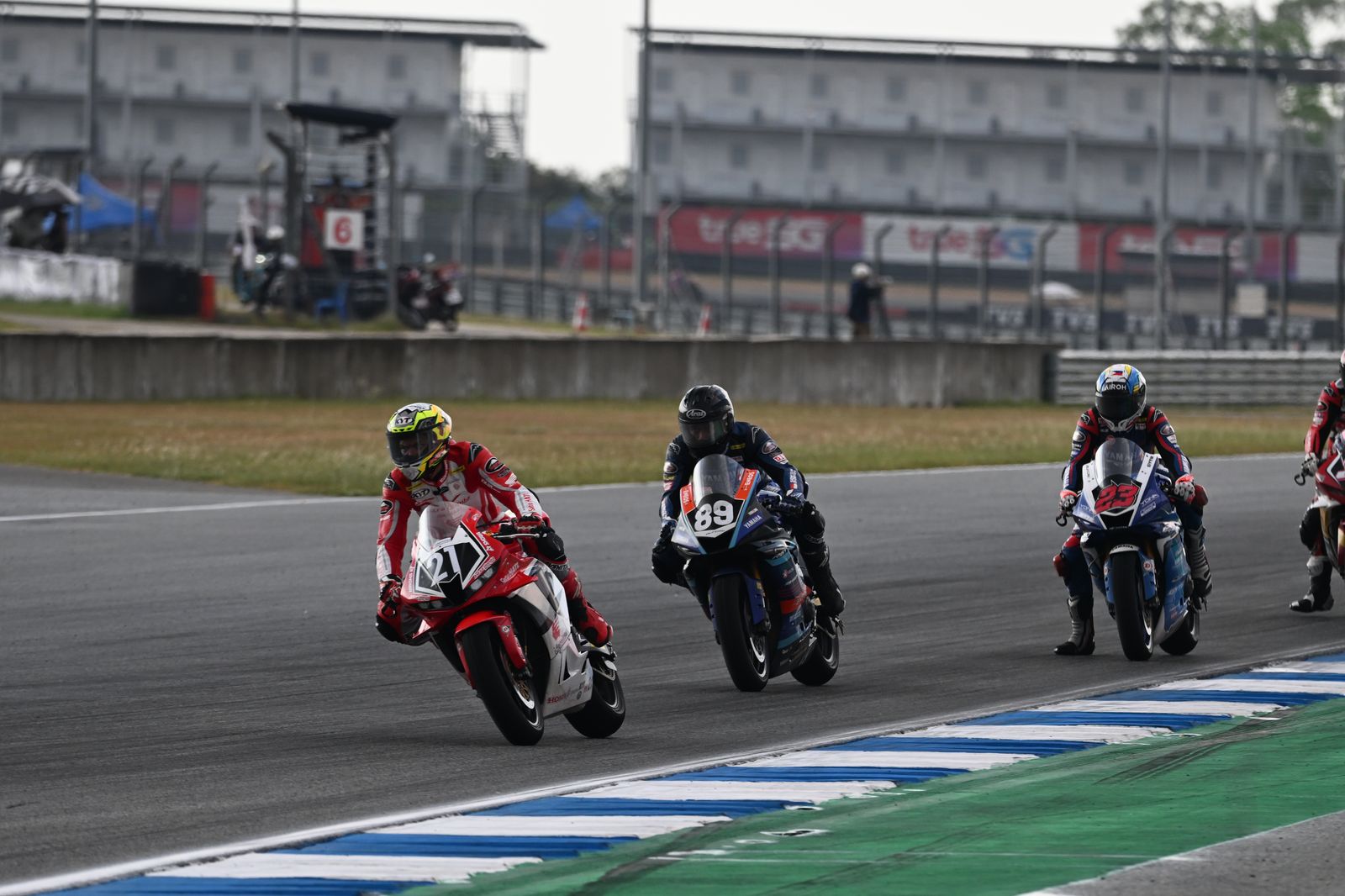 CBR250RR Double Winner, Astra Honda Borong 5 Podium di ARRC Buriram